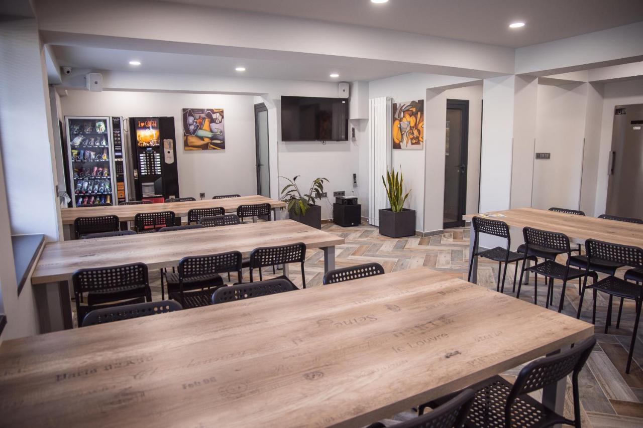 סטרה זגורה Dorm Bg Pet-Friendly Aparthotel מראה חיצוני תמונה