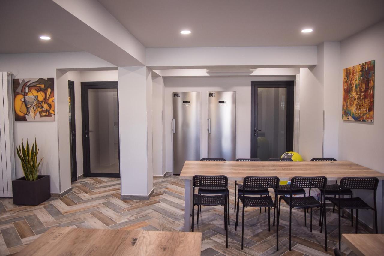 סטרה זגורה Dorm Bg Pet-Friendly Aparthotel מראה חיצוני תמונה
