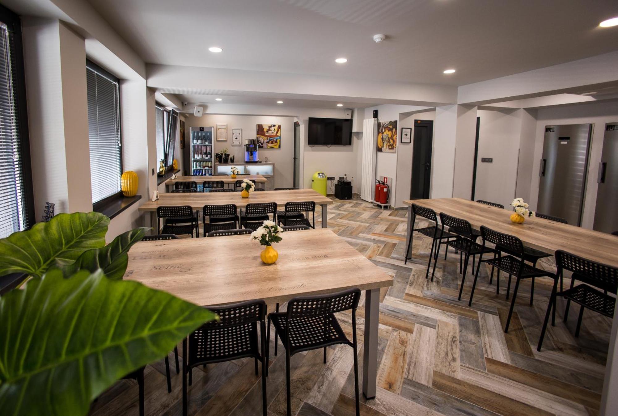 סטרה זגורה Dorm Bg Pet-Friendly Aparthotel מראה חיצוני תמונה